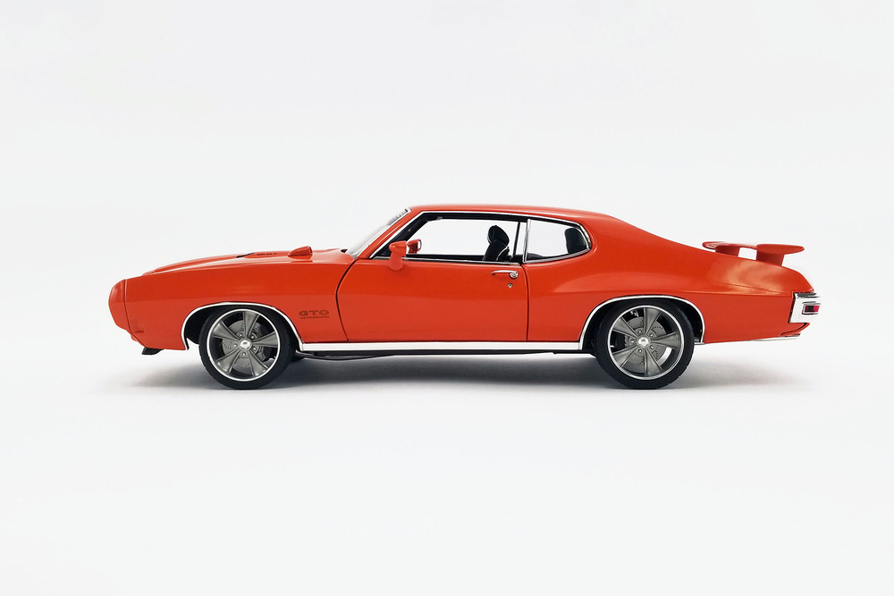 1970 Pontiac GTO Street Fighter "The Prosecutor" Hardtop, Carousel Red - Acme A1801214 - 1/18 scale Diecast Model Toy Car