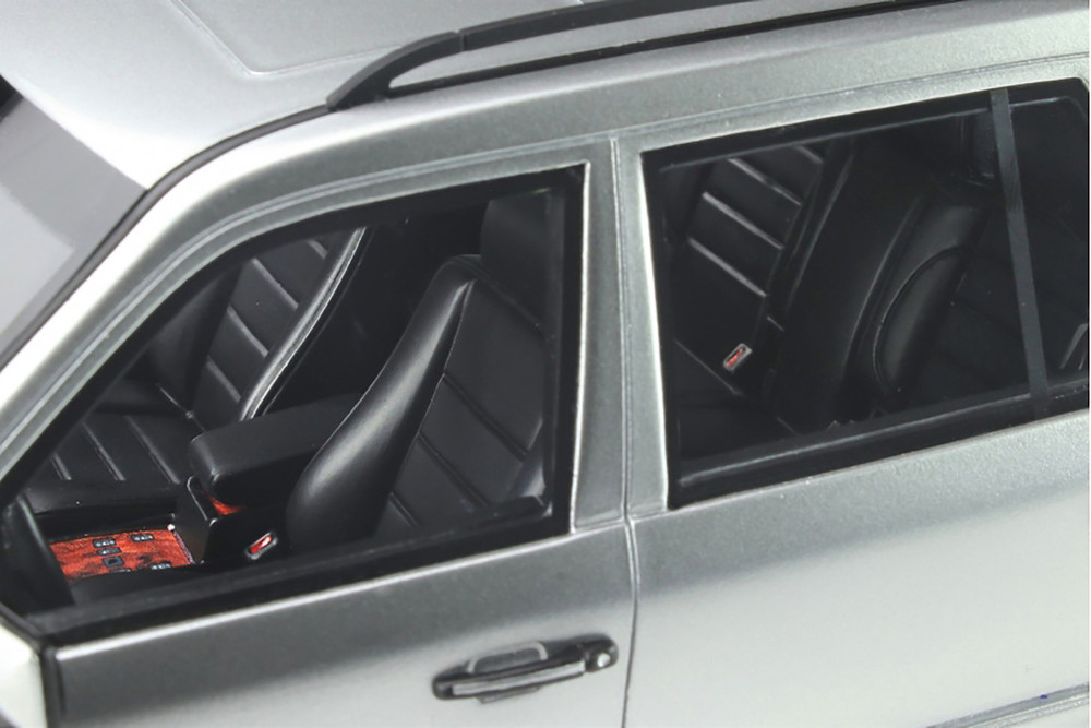 1995 Mercedes-Benz S124 E36 AMG, Brillian Silver - Ottomobile