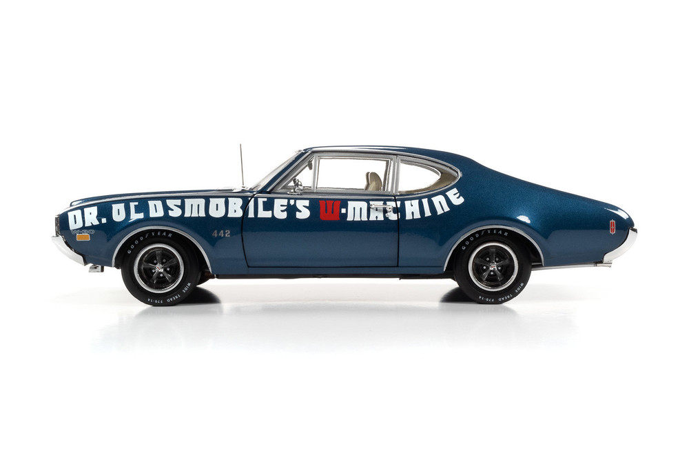 Muscle Car & Corvette Nationals (MCACN) 1969 Oldsmobile 442 W-30, Trophy Blue and White - Auto World AMM1235 - 1/18 scale Diecast Model Toy Car