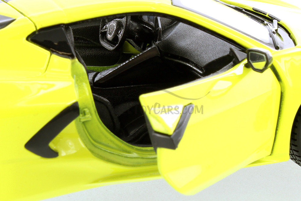 2020 Chevy Corvette Stingray Coupe Z51, Yellow - Maisto 31527YL