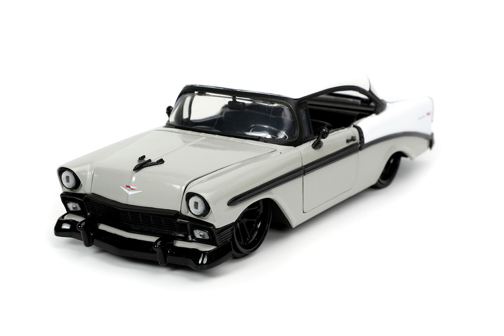 1956 Chevy Bel Air, Gray and White - Jada Toys 32696/4 - 1/24 scale Diecast  Model Toy Car