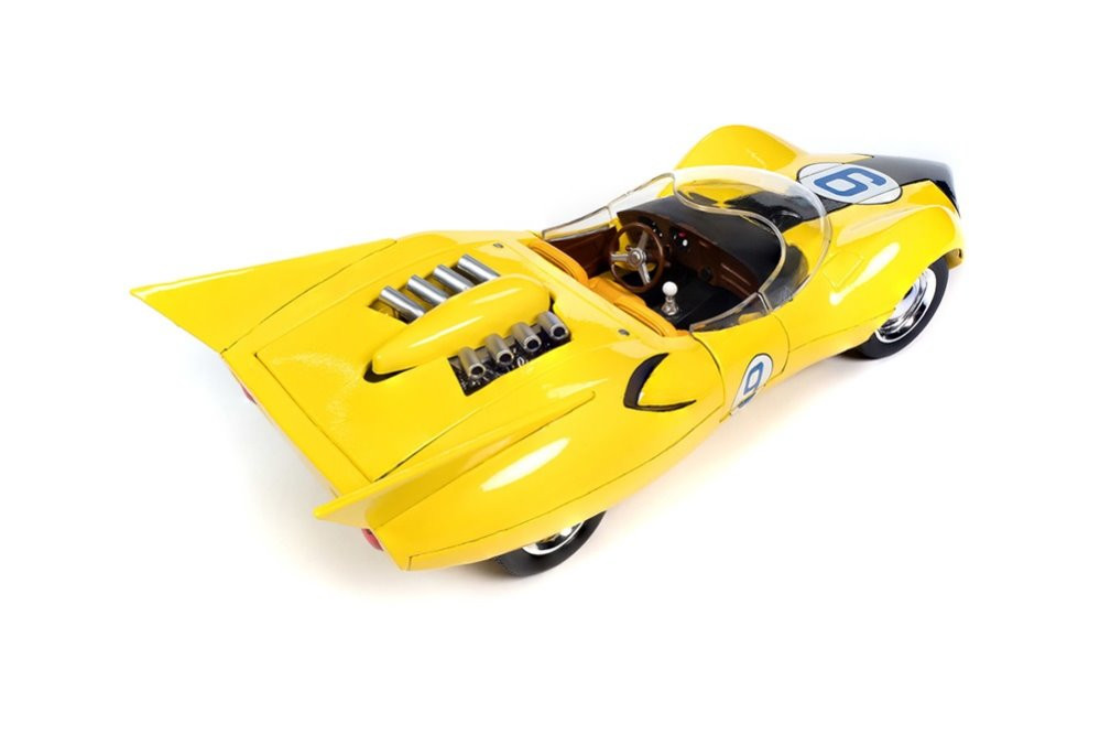 Speed Racer Shooting Star #9 with Speed X Figure, Yellow - Auto World AWSS125 - 1/18 Diecast Car