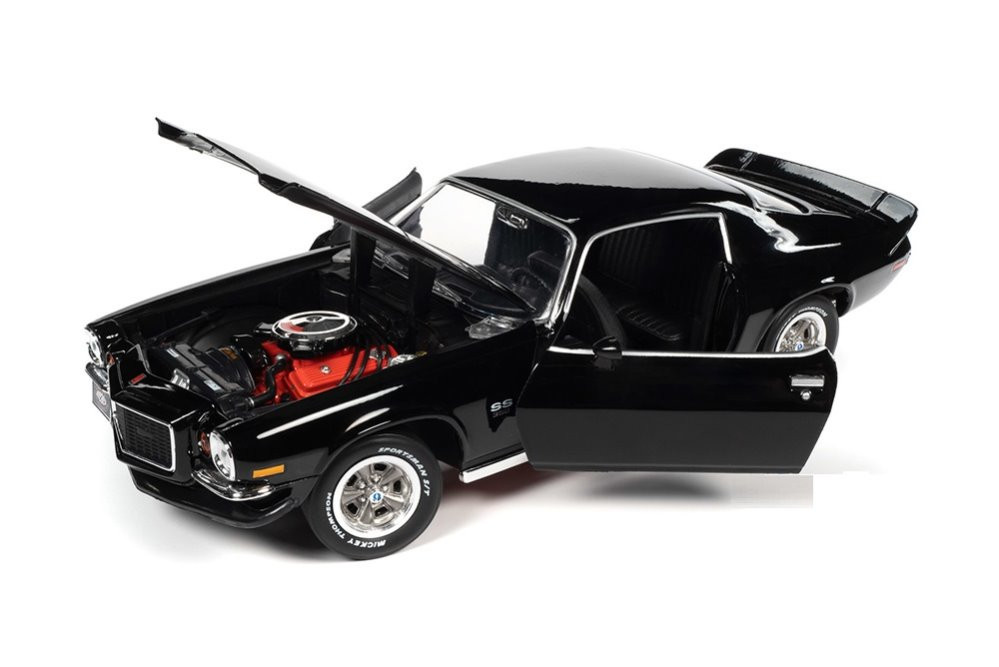 1966 Chevrolet Camaro 1/18ミニカー Muscle Car & Corvette Nationals (MCACN) 1971 Chevy Camaro RS/SS