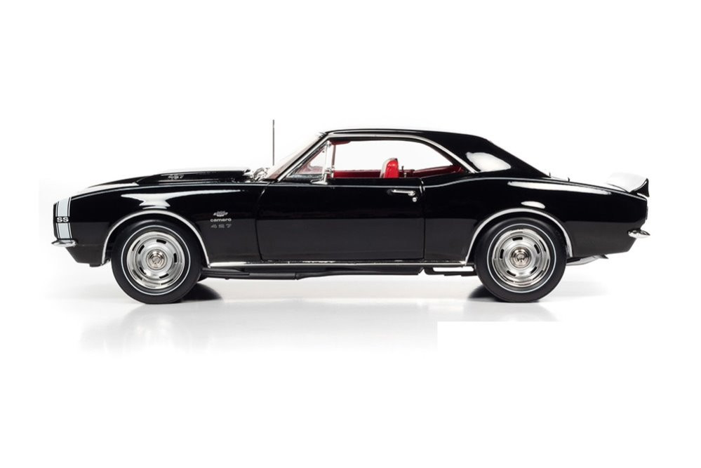 Yenko 1967 Chevy Camaro SS 427, Tuxedo Black - Auto World AMM1247 - 1/18 scale Diecast Model Toy Car