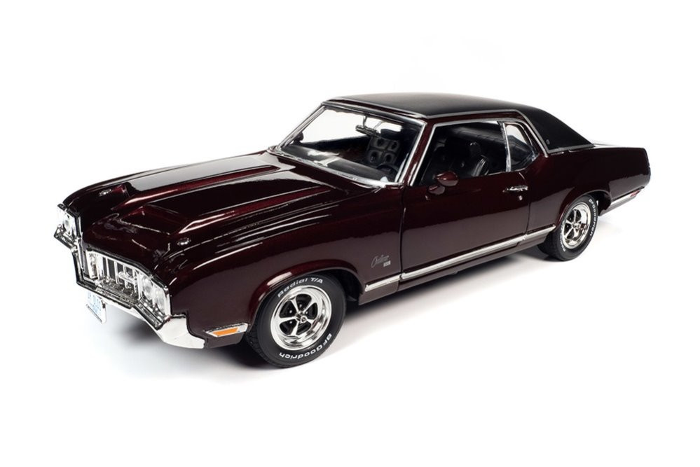 1970 Oldsmobile Cutlass SX Hardtop, Burgundy Mist - Auto World AMM1245 - 1/18 scale Diecast Model Toy Car