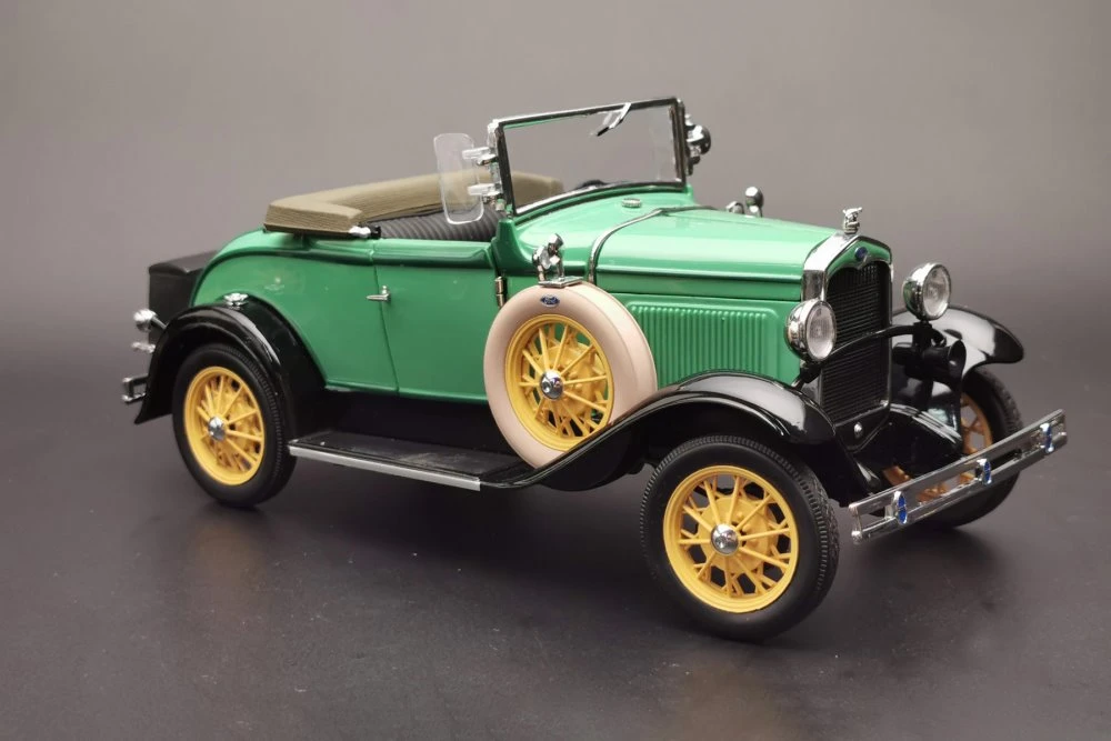 1931 Ford Model A Roadster, Reseda Green - Sun Star 6127 - 1/18 scale Diecast Model Toy Car