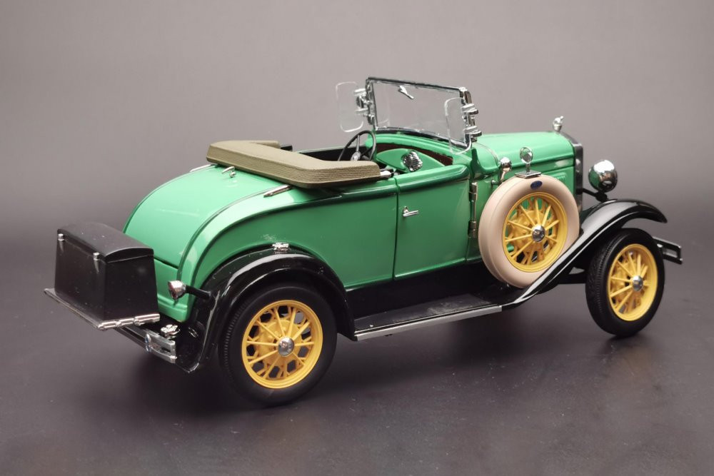 1931 Ford Model A Roadster, Reseda Green - Sun Star 6127 - 1/18 scale Diecast Model Toy Car