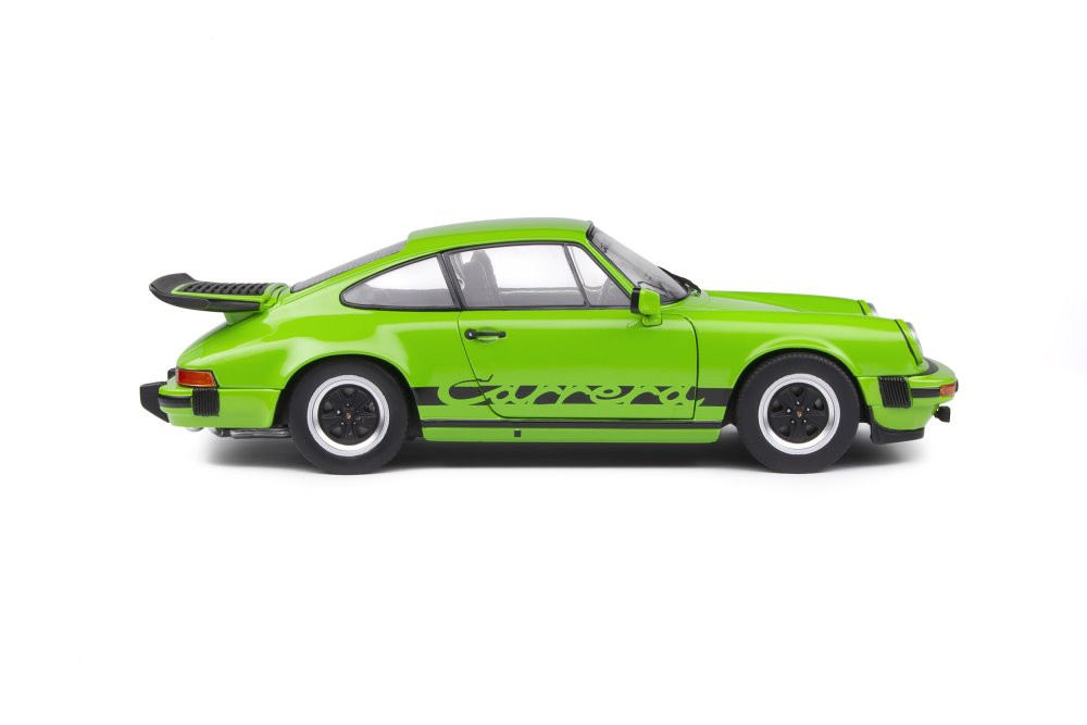 1984 Porsche 911 Carrera 3.2, Green - Solido S1802603 - 1/18 scale Diecast Model Toy Car