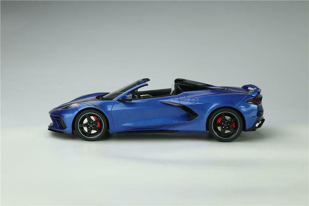 2021 Chevy Corvette Stingray C8 Convertible, Elkart Blue - GT Spirit US033 - 1/18 scale Resin Model Toy Car