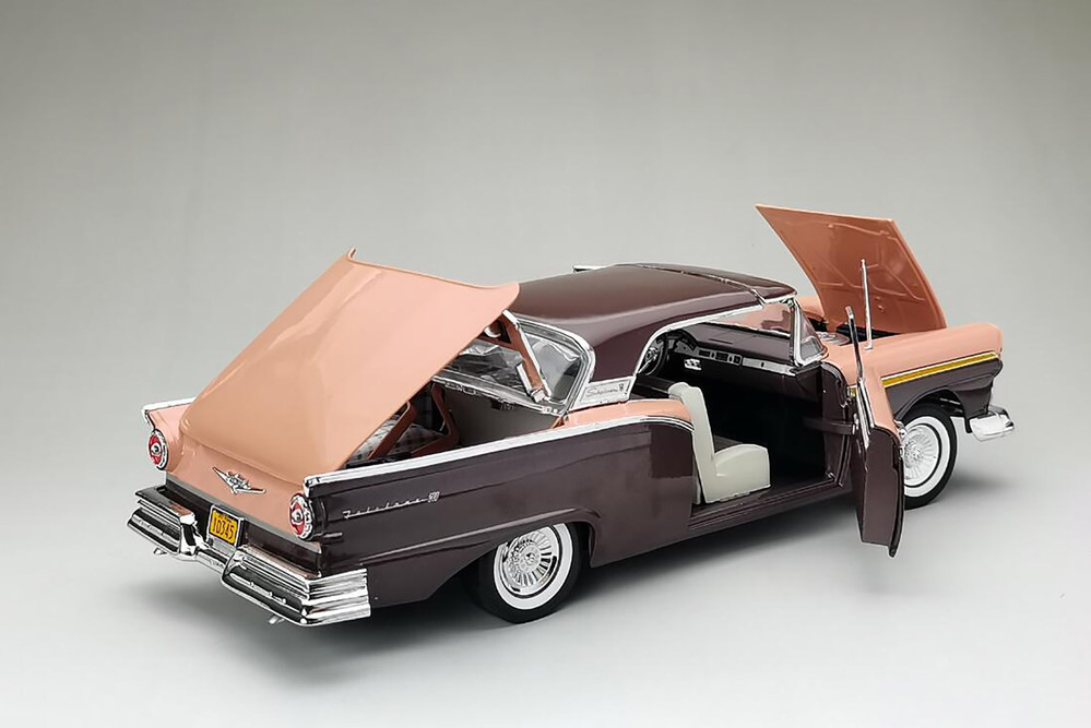 1957 Ford Fairlane 500 Skyliner, Silver Mocha Brown with Coral Sand - Sun Star 1345 - 1/18 scale Diecast Model Toy Car