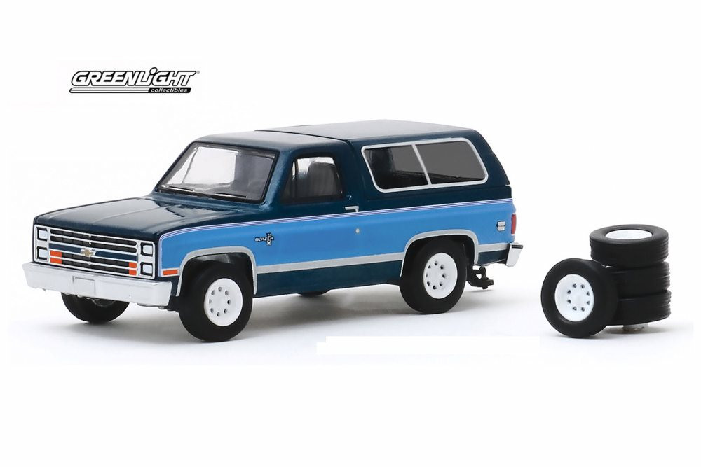 【昭和レトロ】CHEVY BLAZER 4×4　ミニカー 1979 CHEVROLET K5 BLAZER 4X4 1:64 SCALE DIECAST MODEL CAR | eBay