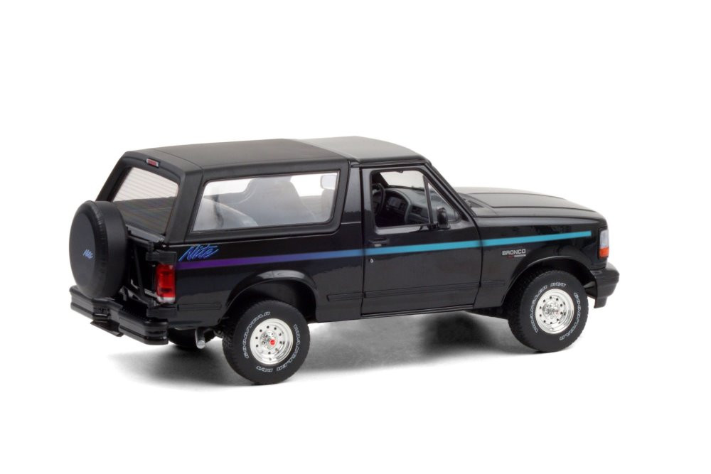 1992 Ford Bronco, Black - Greenlight 19088 - 1/18 scale Diecast Model Toy Car