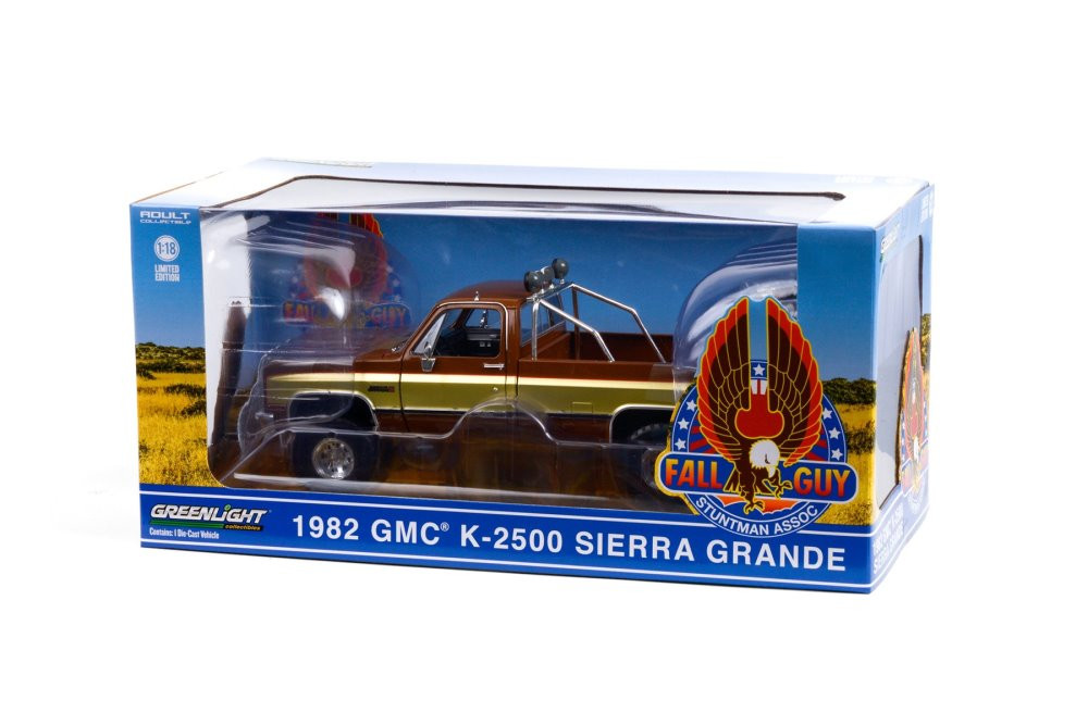 Fall Guy Stuntman Association 1982 GMC K-2500 Sierra Grande Wideside Pickup Truck , Brown and Gold - Greenlight 13560 - 1/18 scale Diecast Model Toy Car