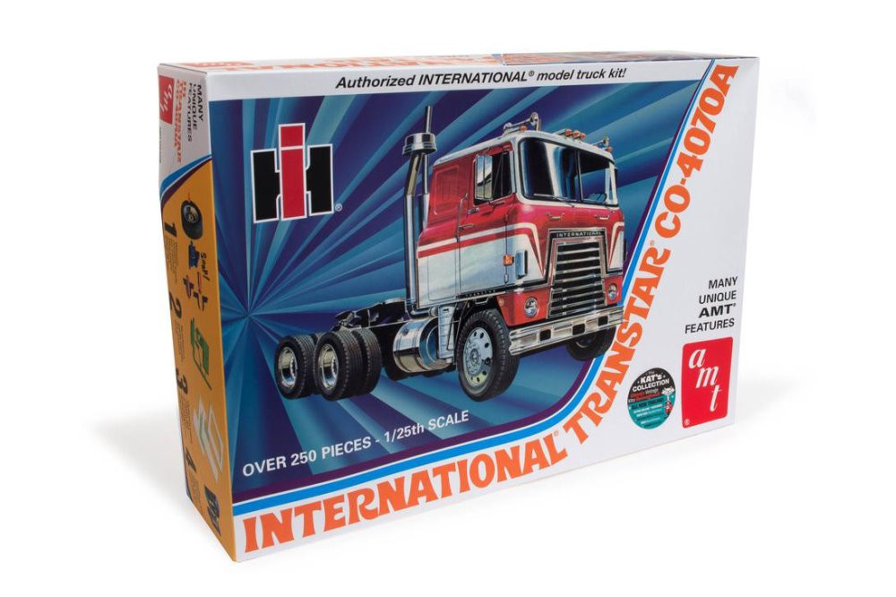 International Transtar CO-4070A Semi Tractor Model Kit - RC2 AMT1203, 1/25 Plastic Model Kit