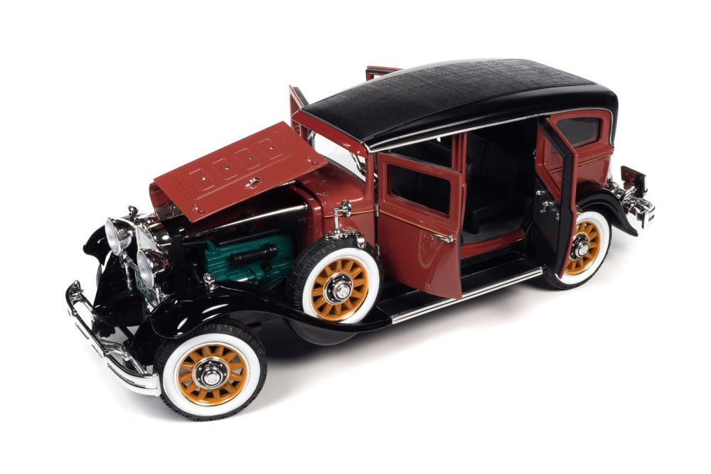 1931 Peerless Master 8 Sedan, Cinnamon Red and Black - Auto World AW284 - 1/18 scale Diecast Car