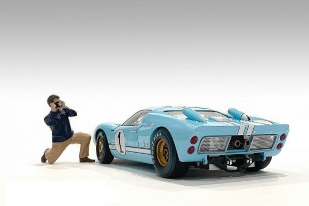 Race Day 2 Figure IV - American Diorama 76298, 1/18 Figurine, Diorama Accessory