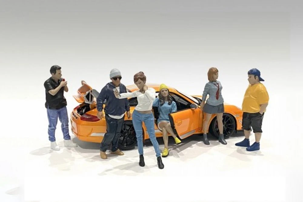 Car Meet 1 Figure V, Gray - American Diorama 76381 - 1/24 scale Figurine - Diorama Accessory