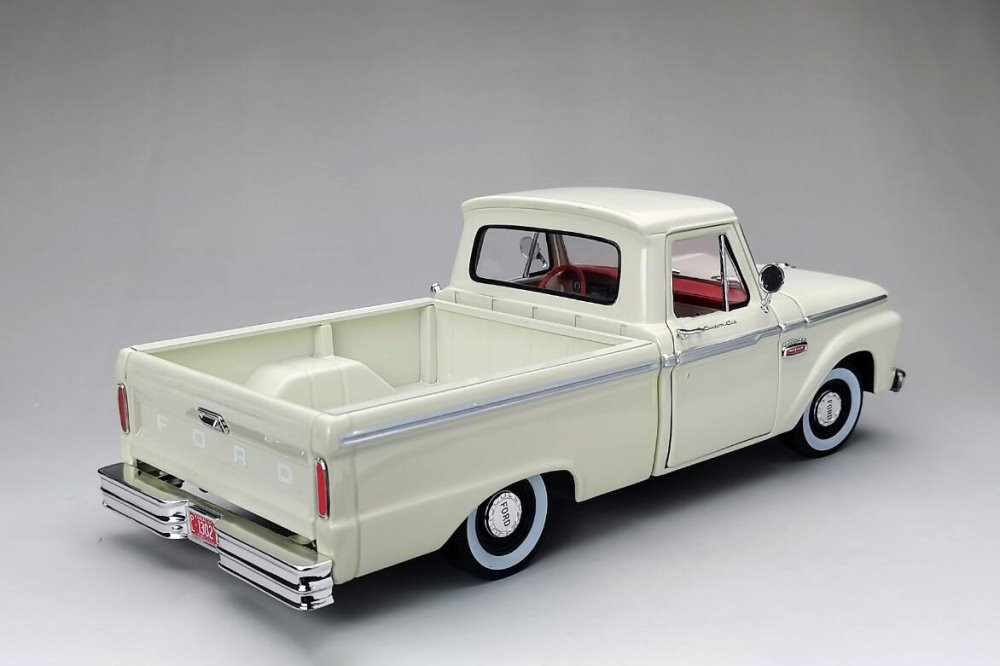 1965 Ford F-100 Custom Cab Pickup, White - Sun Star 1302 - 1/18