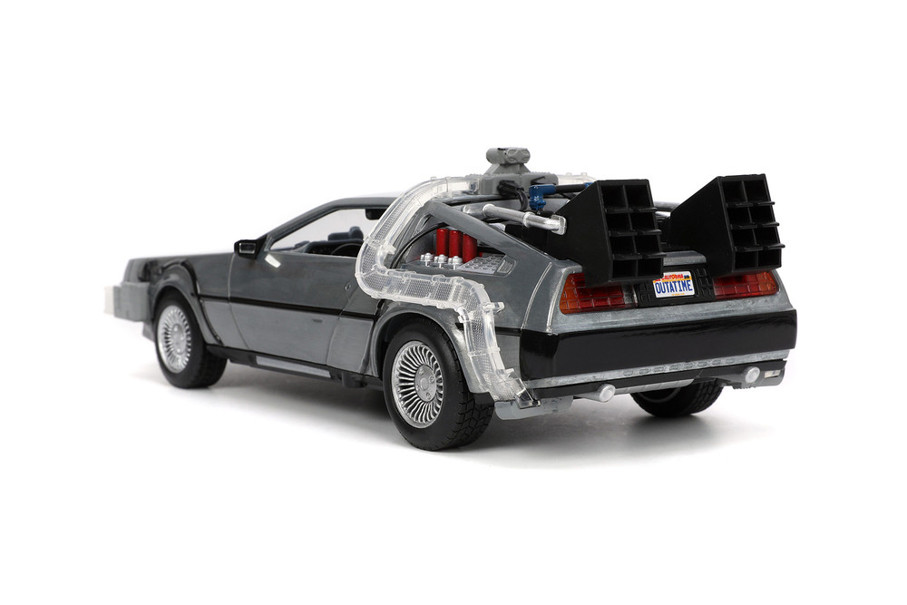 DeLorean Time Machine with Lights, Back to the Future - Jada Toys 32911/4 - 1/24 scale Diecast Car