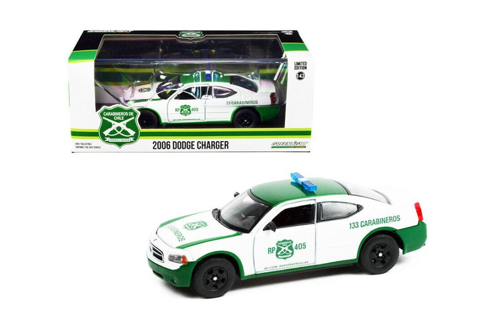 Carabineros de Chile 2006 Dodge Charger Police, White & Green - Greenlight 86605 - 1/43 Diecast Car