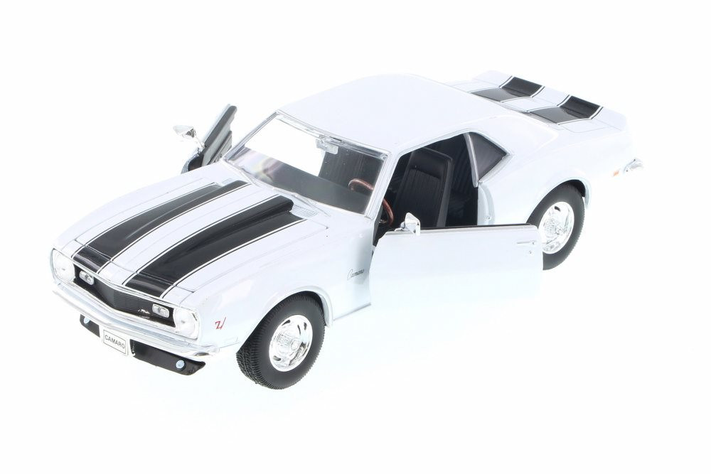 Diecast Car w/Trailer - 1968 Chevy Camaro Z28 Hard Top, White - Welly 22448WWT - 1/24 Diecast Car