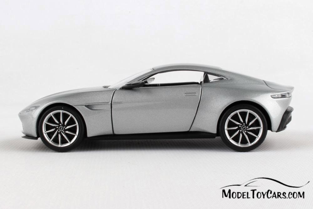 MATTEL 1/18 アストンマーチン DB10 007 MATTEL 1/18 アストン