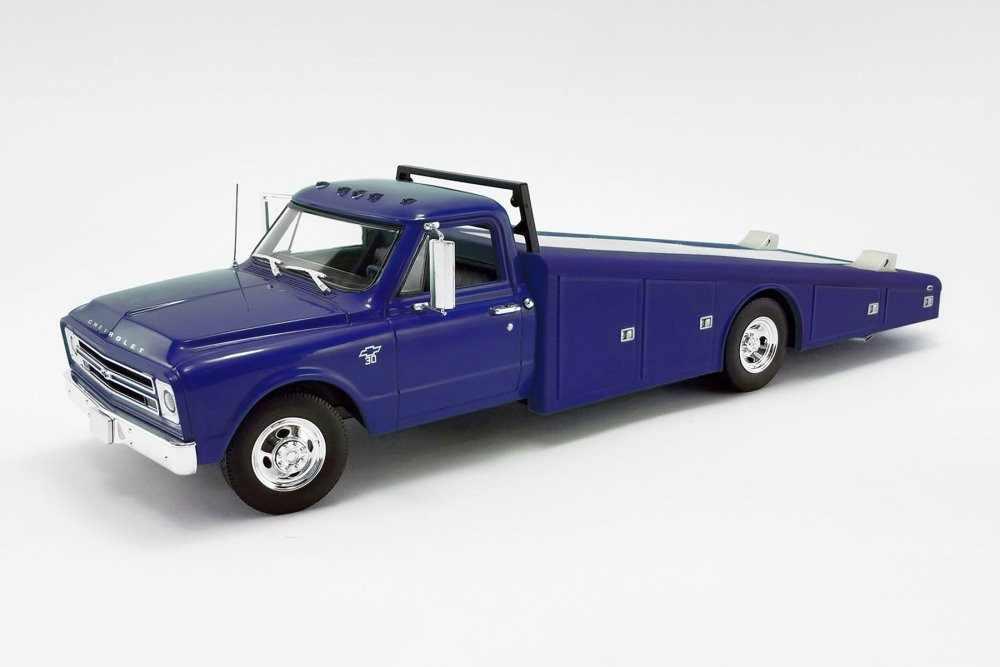 1967 Chevy C30 Ramp Truck, Dark Blue - Acme A1801709 - 1/18 scale