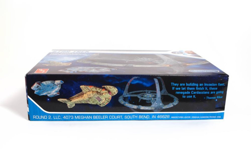 Star Trek Deep Space Nine with U.S.S. Defiant NX-74205 and Cardassian Keldon-Class Cruiser, Star Trek - AMT AMT1245/06 - 1/3300 scale Plastic Model Kit