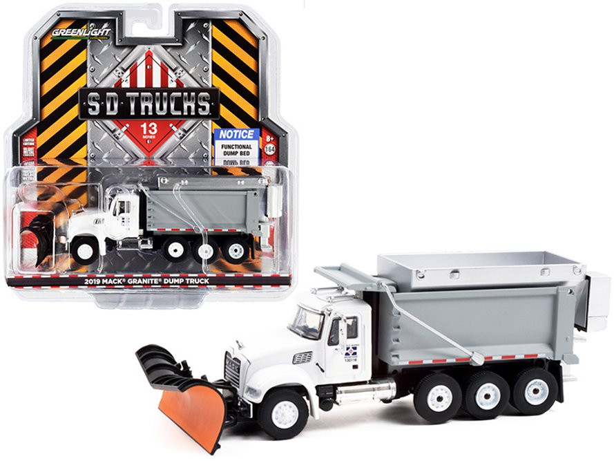 2019 Mack Granite Dump Truck with Snow Plow and Salt Spreader, White and Gray - Greenlight 45130C/48 - 1/64 scale Diecast Model Toy Car