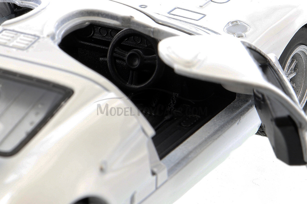 1966 Ford GT40 MKII, White - Kinsmart 5427D - 1/38 scale Diecast