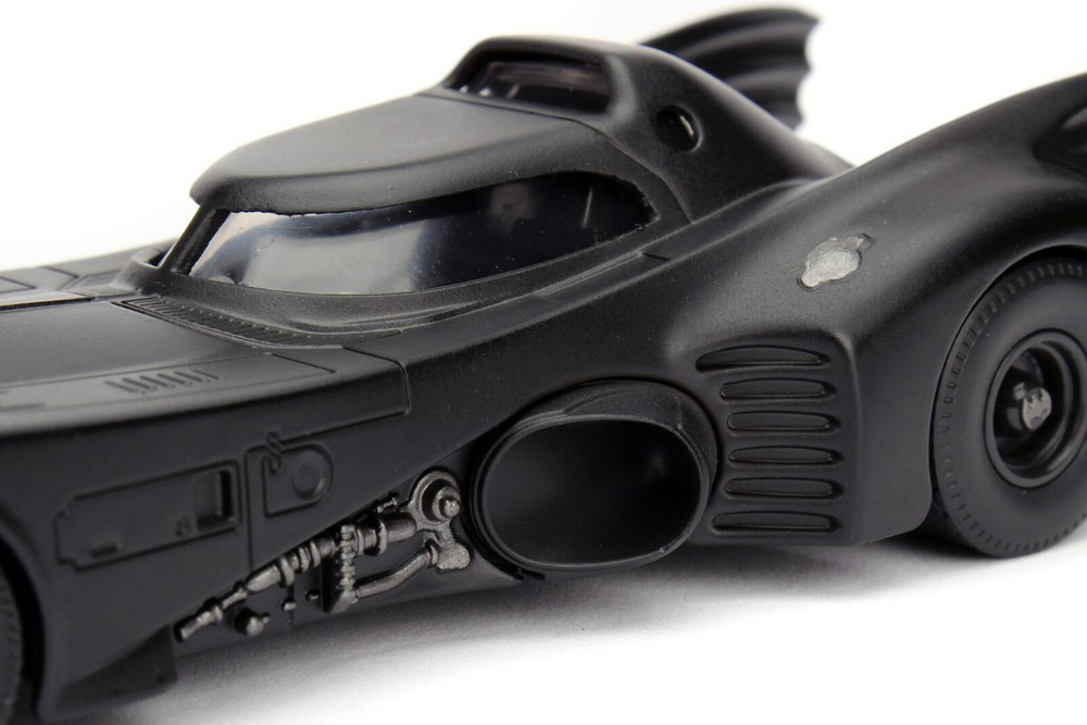 1989 Batmobile, Black - Jada 98226W - 1/32 Scale Diecast Model Toy Car