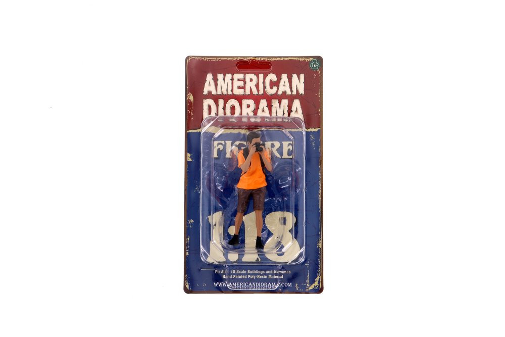Car Meet 2 Figure VI, Orange and Brown - American Diorama 76294 - 1/18 Figurine - Diorama Accessory