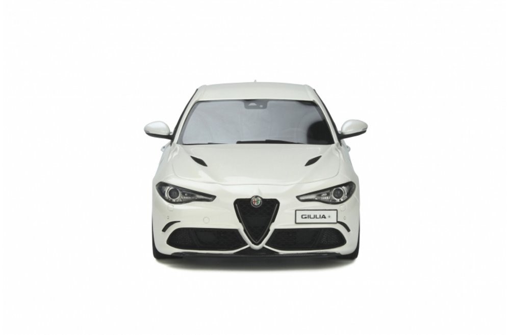 アトール　ホワイトミラー　ジュリア　Giulia 188 2019 Alfa Romeo Giulia Quadrifoglio, White Trofeo - Ottomobile