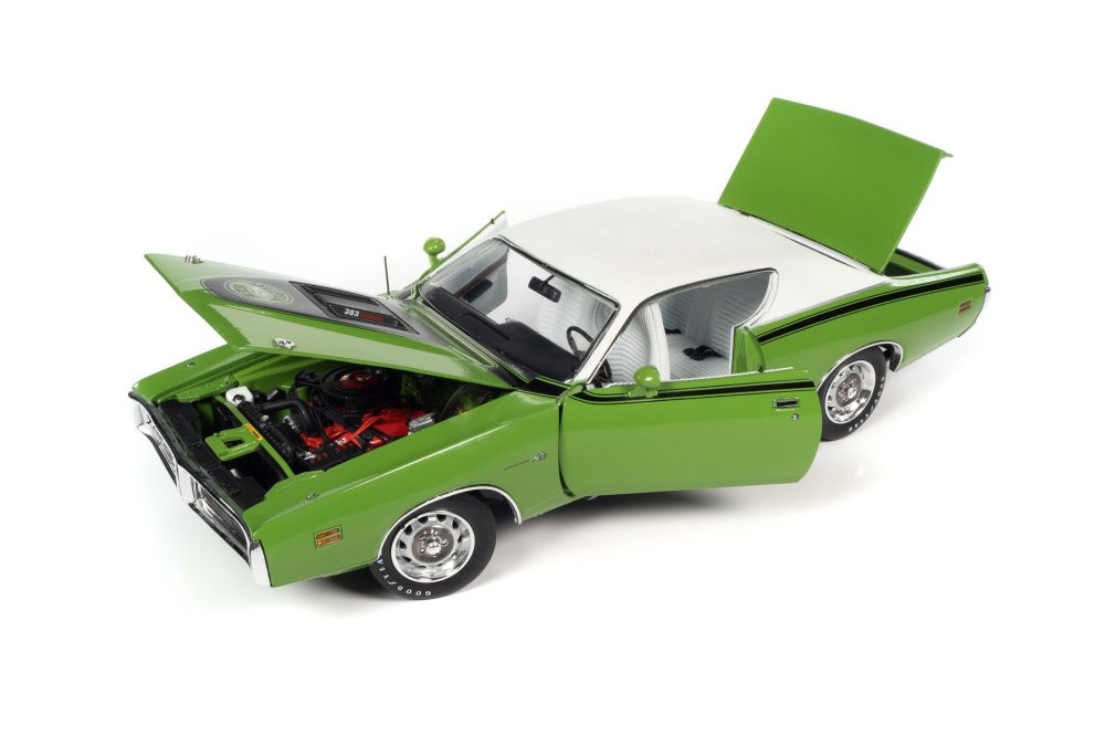 1971 Dodge Charger Super Bee, FJ6 Green Go - Auto World AMM1260 - 1/18 scale Diecast Model Toy Car