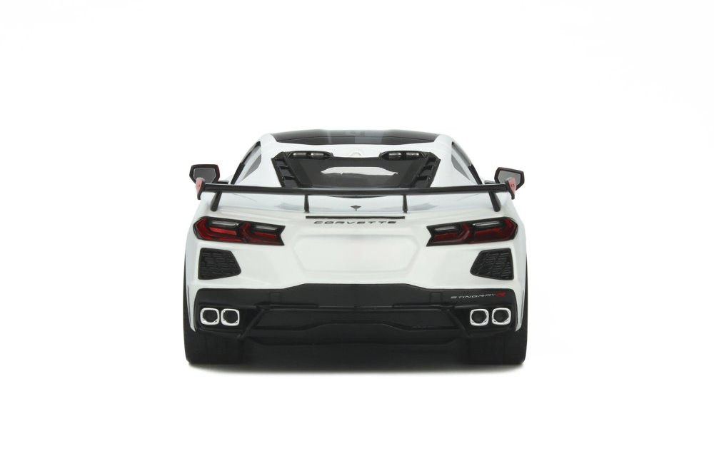 2020 Chevy Corvette C8 Stingray Official Pace Car, Artic White - GT Spirit GT370 - 1/18 Resin Car