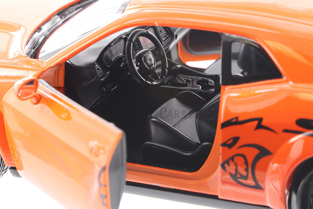 2018 Dodge Challenger SRT Hellcat Widebody Hardtop, Orange