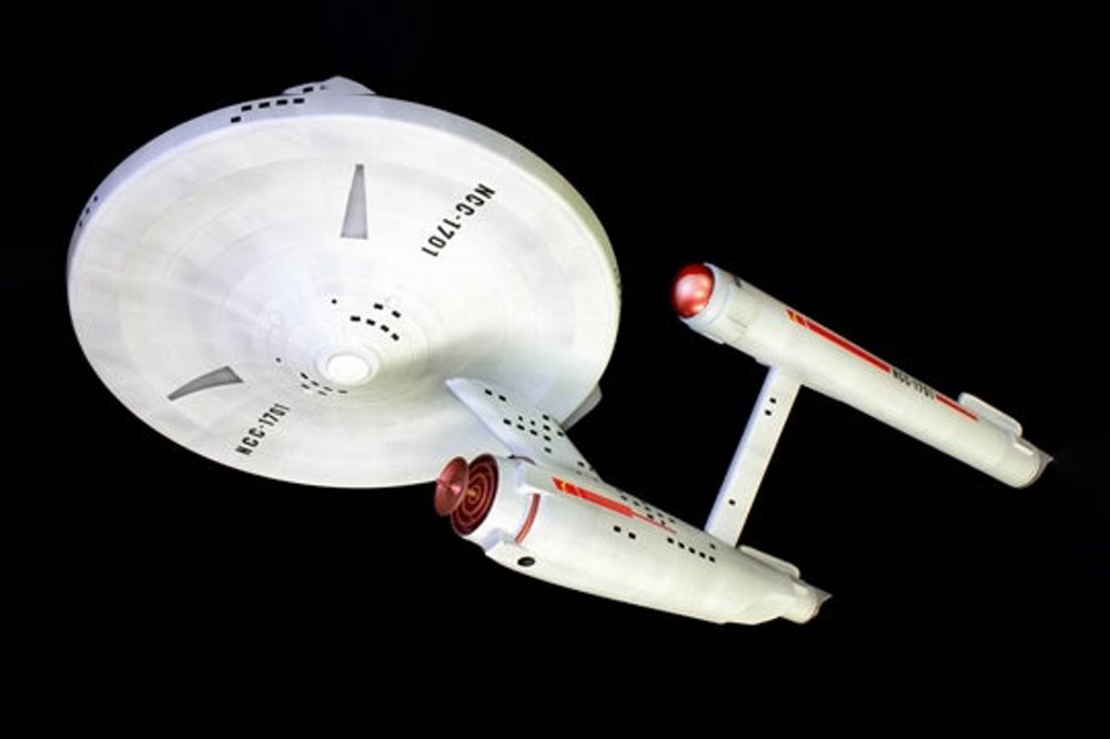 Classic U.S.S. Enterprise (50th Anniversary Ed), Star Trek - AMT AMT947/12, 1/650 Plastic Model Kit