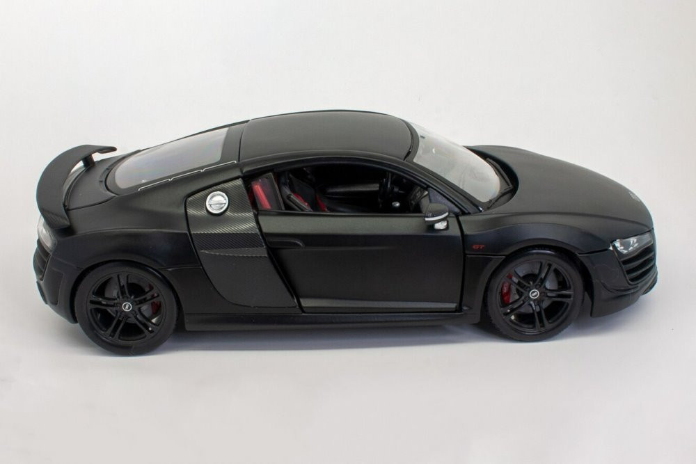 Audi R8 GT , Matte Black - Maisto 31395BK - 1/18 scale Diecast Model Toy Car