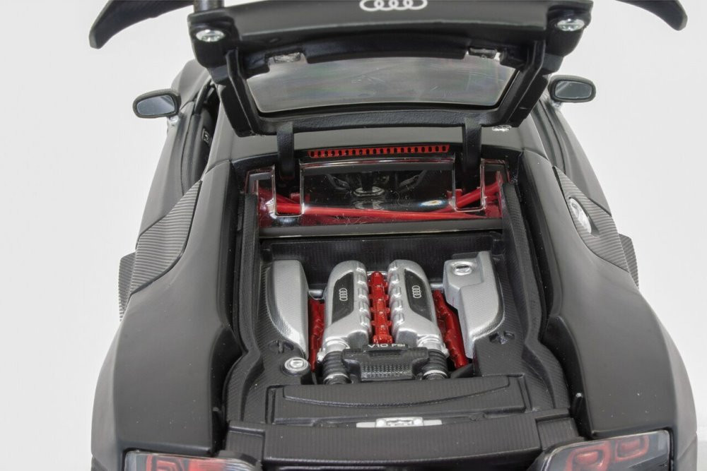 Audi R8 GT , Matte Black - Maisto 31395BK - 1/18 scale