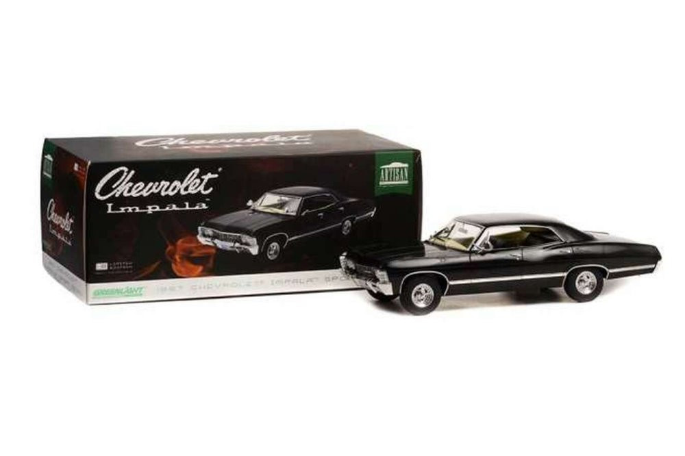 1967 Chevy Impala Sport Sedan, Tuxedo Black - Greenlight 19119 - 1/18 scale  Diecast Model Toy Car