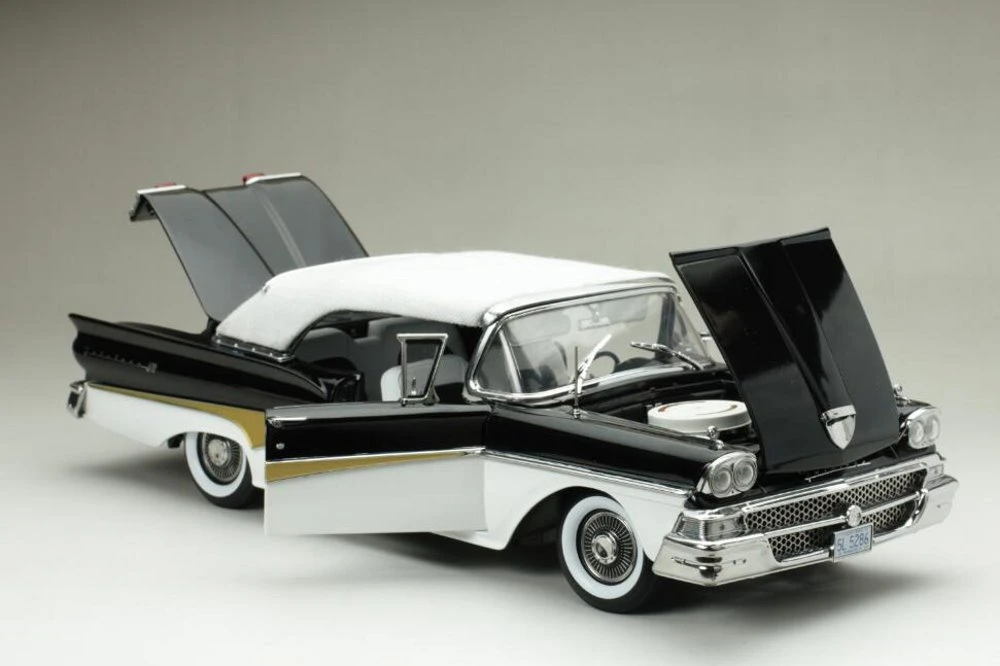 1958 Ford Fairlane 500 Closed Convertible, White and Raven Black - Sun Star 5286 - 1/18 Diecast Car