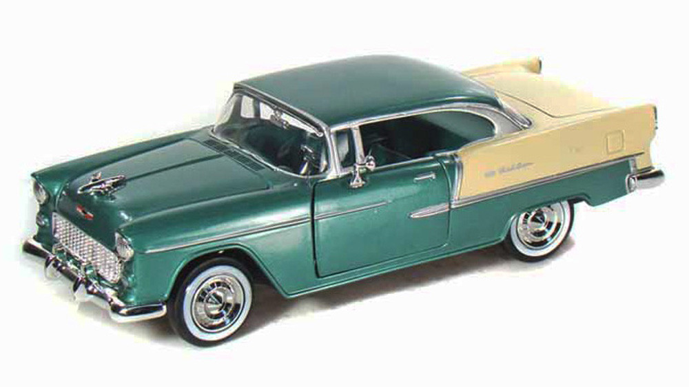 Diecast Car w/Trailer - 1955 Chevy Bel Air, Green - Motormax 73229 - 1/24 scale Diecast Car