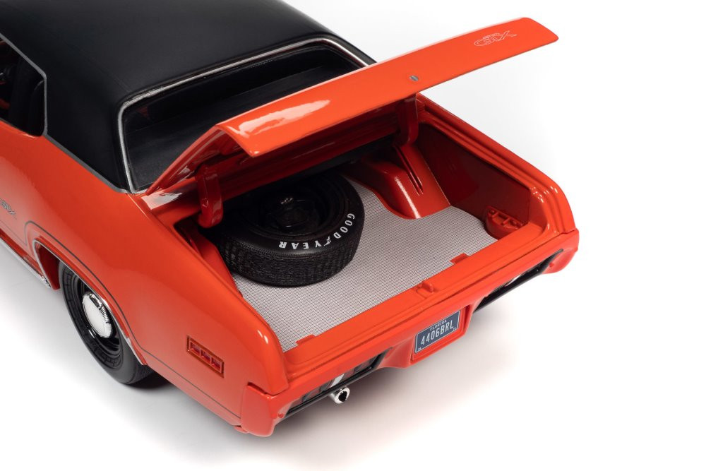1971 Plymouth GTX Hardtop, V2 Tor Red and Black - Auto World AMM1268 - 1/18 scale Diecast Car