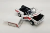 1971 Chevy K5 Blazer, White /Red - Acme A1807705 - 1/18 Scale Diecast Model Toy Car