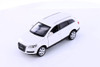 Audi Q7, White - Showcasts 68249D - 1/24 scale Diecast Model Toy Car