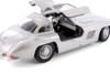 Mercedes-Benz 300SL, Classic Silver - Welly 24064/4D - 1/24 Scale Diecast Model Toy Car