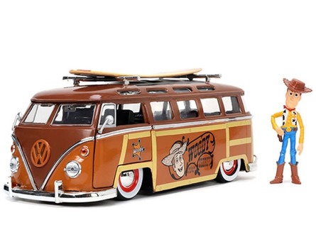 1962 Volkswagen T1 Bus w/ Woody Figure, Toy Story - Jada Toys 33176 - 1/24 scale Diecast Car