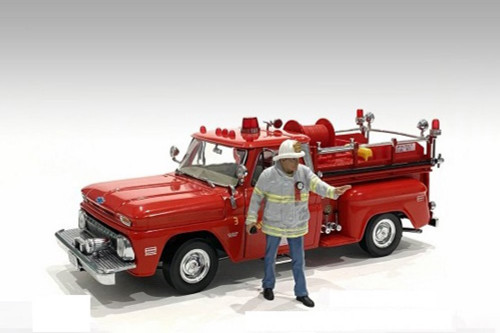 Firefighters - Fire Captain - American Diorama 76418 - 1/24 Scale Figurine - Diorama Accessory