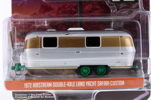 【希少】1/18 Airstream Trailer ダイキャストモデル　箱付き Amazon.com: 1972 Airstream Double-Axle Land Yacht Safari Custom