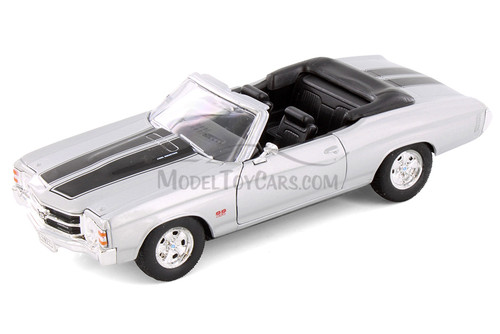 1971 Chevy Chevelle SS454 Convertible, Silver - Welly 22089 - 1/24 scale Diecast Model Toy Car (No Box)